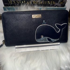 Vintage 2016 Kate Spade whale novelty blue whale long zip “off we go”